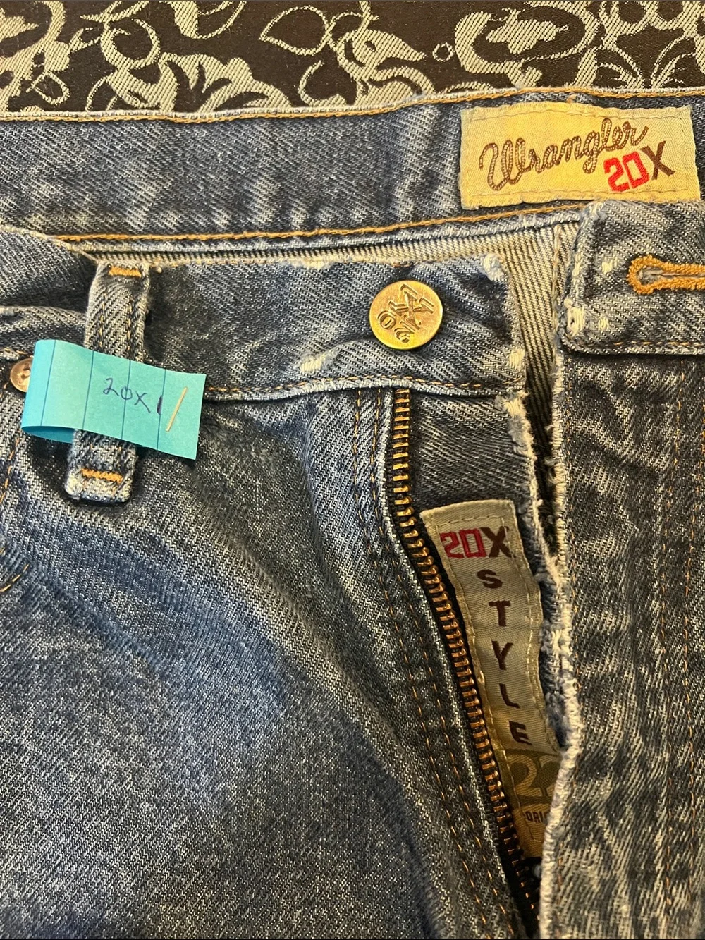 Wrangler 20X Relaxed Fit Men’s Light Blue Jeans